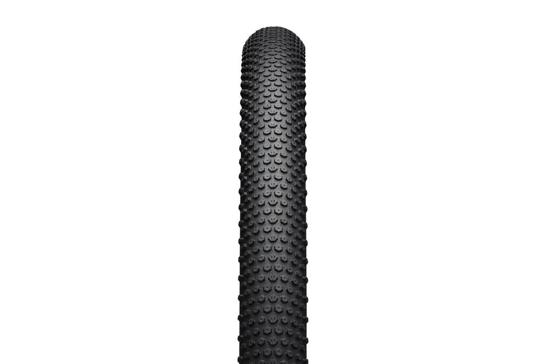 American Classic Aggregate Tubeless Folding Gravel Tyre 650b x 47 - Brown