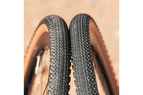 American Classic Udden Tubeless Folding Gravel Tyre 650b x 47 - Black
