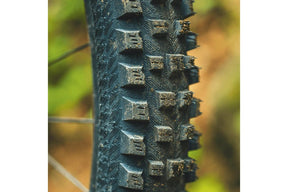 American Classic Vulcanite Tubeless Folding Enduro Tyre 29 x 2.5 - Black